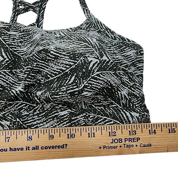 NWT All In Motion Low Support Sports Bra L Olive Green Ladder Back Yoga Gym - Picture 8 of 9